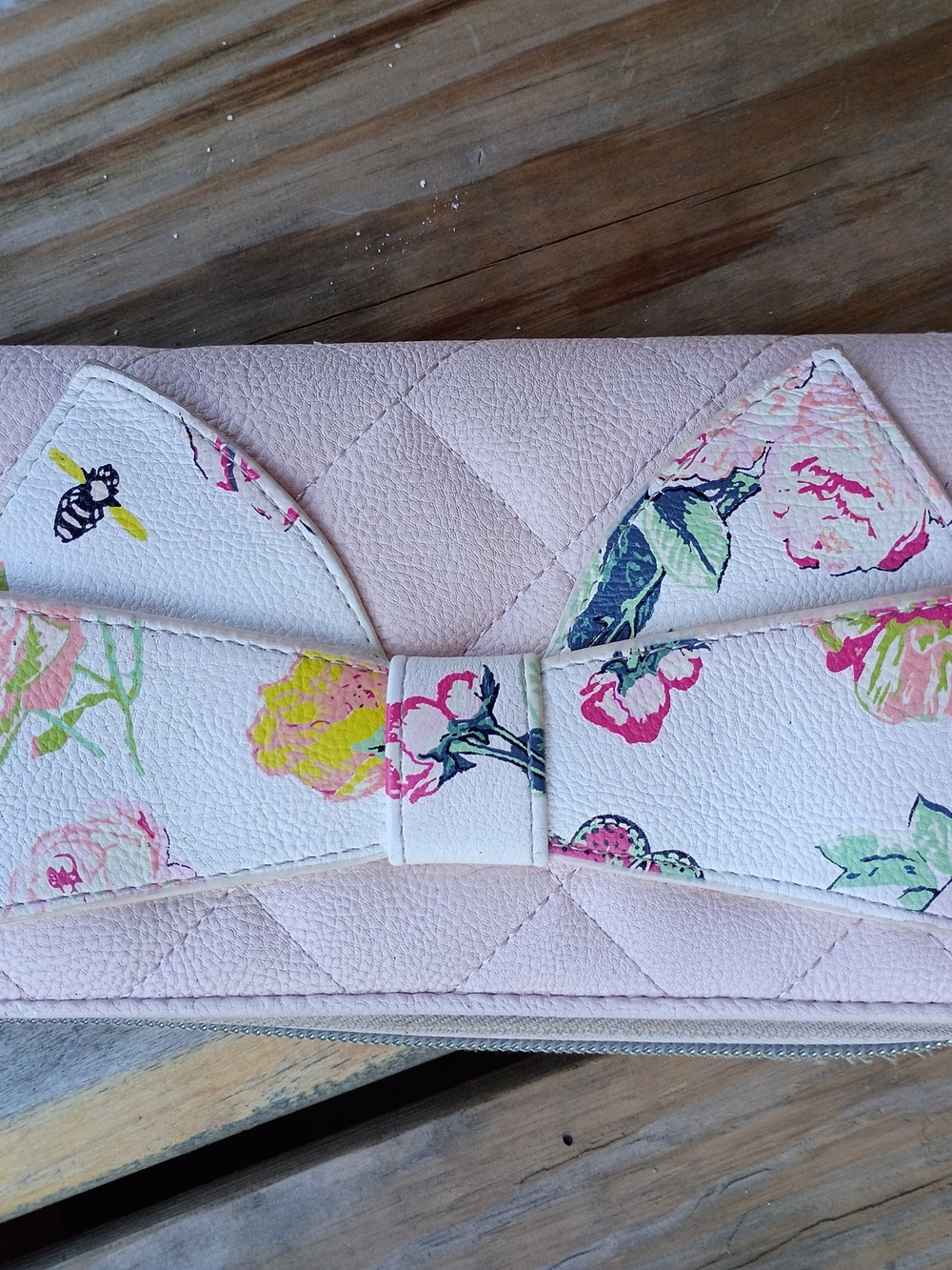 Betsey Johnson Pale Pink Quilted Bow Floral Wristlet
